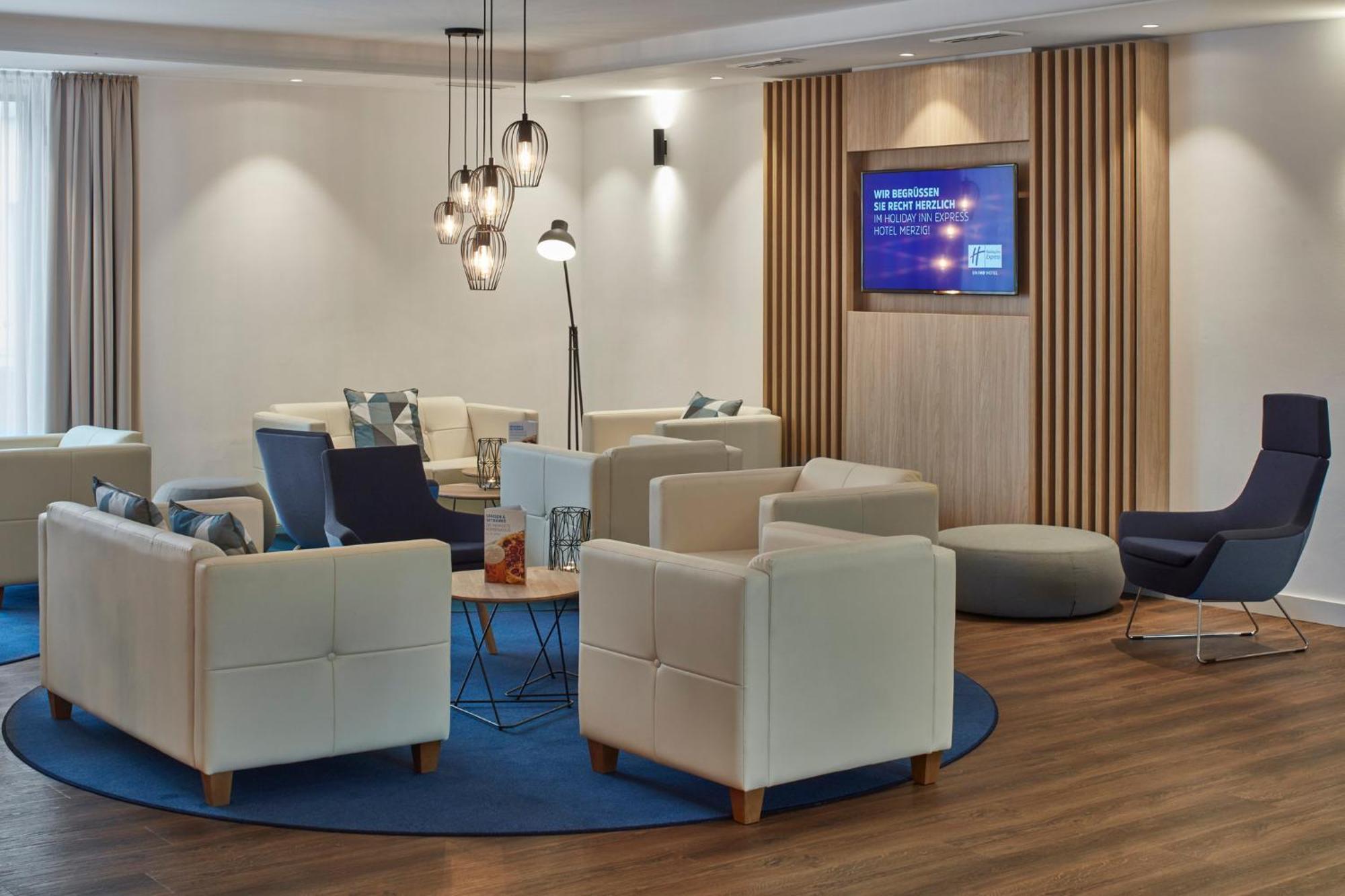 Holiday Inn Express - Merzig By Ihg Экстерьер фото
