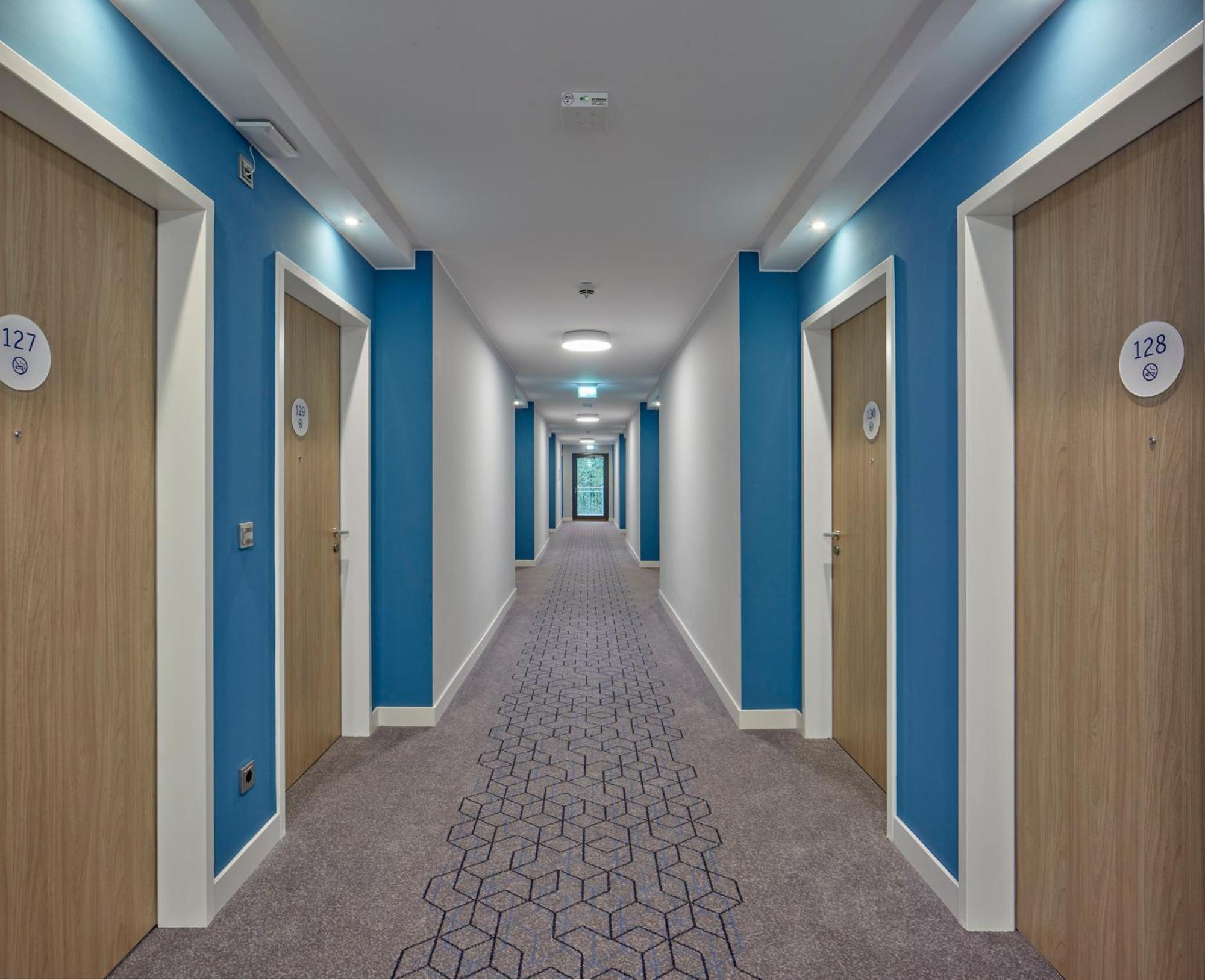 Holiday Inn Express - Merzig By Ihg Экстерьер фото